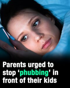 Parents urged to stop ‘phubbing’ in front of their kids