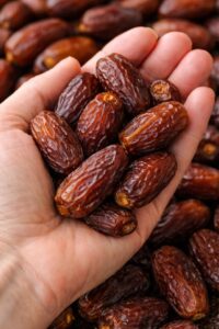Proven Health Benefits of Dates (Dried, Fresh, Medjool) – Science Based