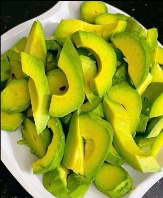 Unexpected Health Effects of Eating Avocados Revealed by Doctors