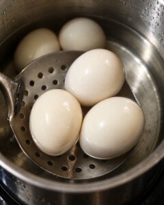 Doctors Reveal That Eating an Egg in the Morning Can Cause…