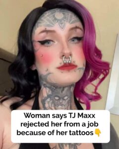Woman with face tattoos rants after store denies her retail job