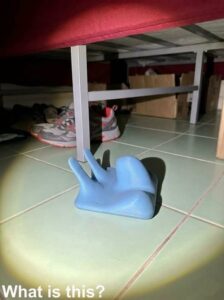 A Simple Power Outage Turned Into a Strange Discovery Under My Son’s Bed—and Now I’m Hoping Someone Can Help Me Identify What I Found