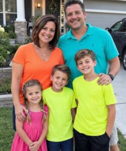 A Man Left His Wife for the Other Woman, Leaving Her to Raise Their Kids — Two Years Later, He Returned to Beg Her to Take Him In, but What He Saw at the Door Left Him Stunned